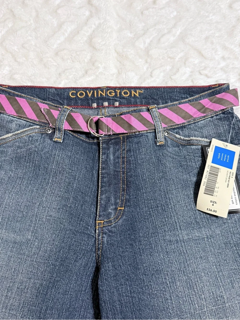 Covington Women's Dark Blue Flare Jeans with Pink Striped Belt - Size 6 - Picture 5 of 16